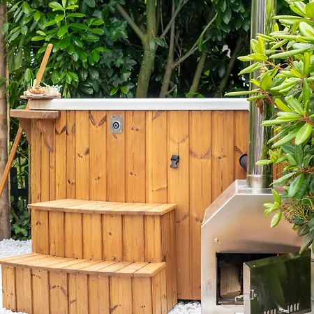 Chique Tiny Wellness Hottub & Sauna Voorthuizen