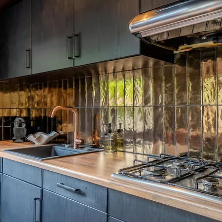 Chalet Chique Tiny Wellness Hottub & Sauna Voorthuizen