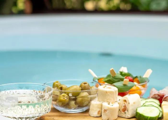 Chalé Chique Tiny Wellness Hottub & Sauna *