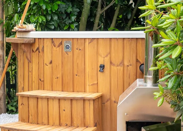 Chique Tiny Wellness Hottub & Sauna Voorthuizen