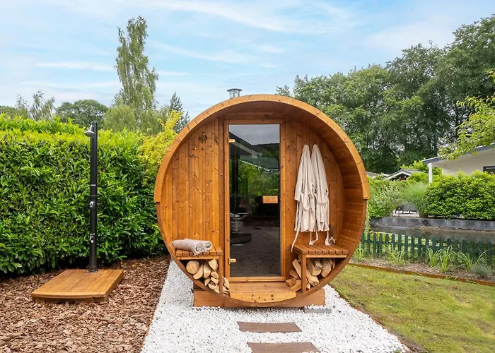 Chique Tiny Wellness Hottub & Sauna * Voorthuizen