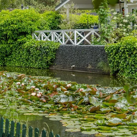 Chique Tiny Wellness Hottub & Sauna Chalet Voorthuizen